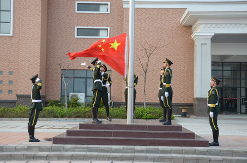 1、学ç”?国旗班_副本.jpg