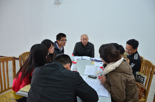 各小组å