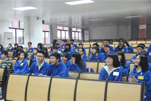 02学员ä»