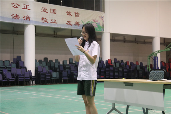 null 学生会主席陆佳民同学介绍培训班系列课程.jpg