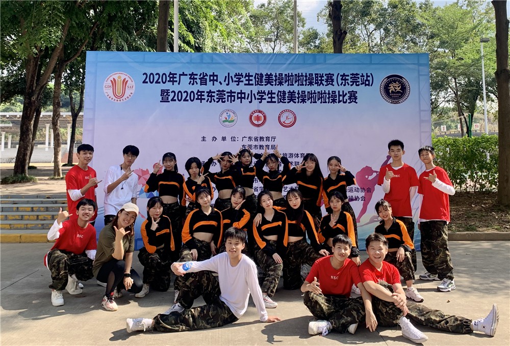 街舞项目大合照.jpg